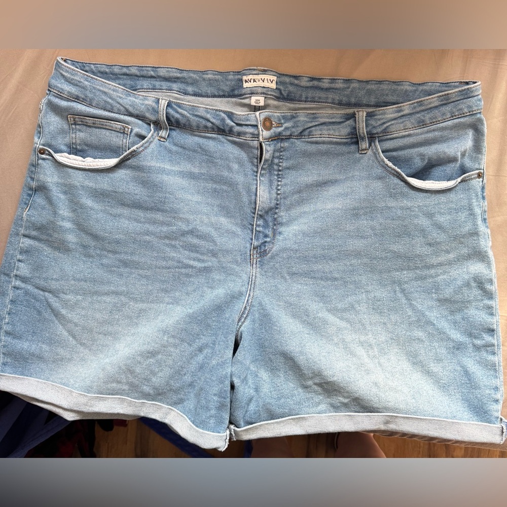 Bundle of Ava + Viv Denim shorts - Picture 3 of 7
